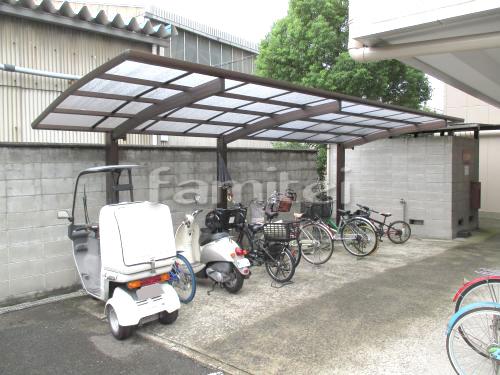 縦連棟カーポートでバイクや自転車も雨から守れます 東大阪市 ファミリー庭園株式会社 大阪店 ガーデンプラット