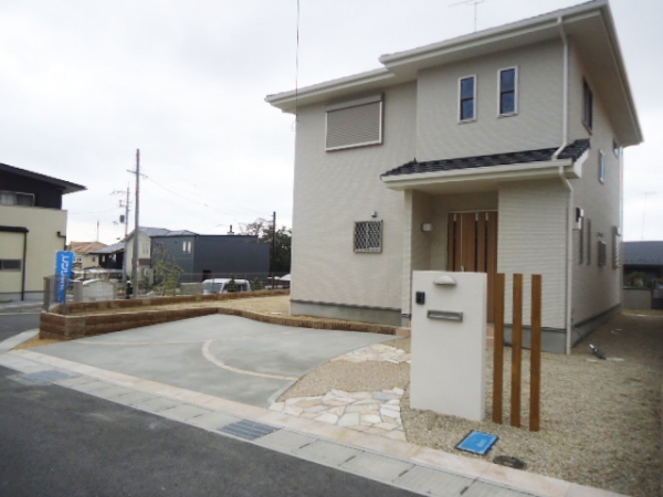 新築オープン外構 ファミリー庭園株式会社 滋賀店 ガーデンプラット 新築オープン外構 ファミリー庭園株式会社 滋賀店 ガーデンプラット