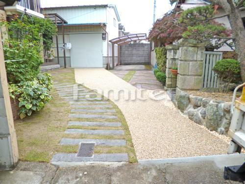 枕木の玄関アプローチにでナチュラルな雰囲気に 橋本市 ファミリー庭園株式会社 和歌山店 ガーデンプラット 枕木の玄関アプローチにでナチュラルな雰囲気に 橋本市 ファミリー庭園株式会社 和歌山店 ガーデンプラット