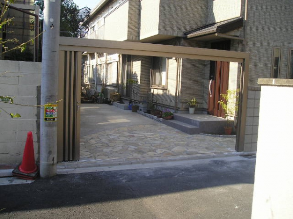 車庫とお庭の一体化 S 042 株式会社スペック ガーデンプラット 車庫とお庭の一体化 S 042 株式会社スペック ガーデンプラット