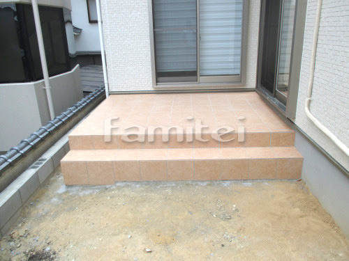 掃出し窓からお庭へ出入りしやすく タイルデッキ施工工事 箕面市 ファミリー庭園株式会社 大阪店 ガーデンプラット
