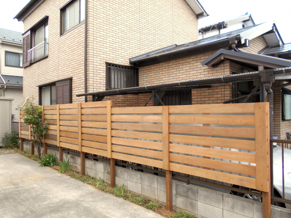 丈夫で目隠し効果が高いウッドフェンス 埼玉県春日部市 庭リフォーム 外構工事 うさぎの庭 株式会社パサニアガーデンうさぎの庭 ガーデンプラット 丈夫で目隠し効果が高いウッドフェンス 埼玉県春日部市 庭リフォーム 外構工事 うさぎの庭 株式会社パサニアガーデンうさぎの庭 ガーデンプラット