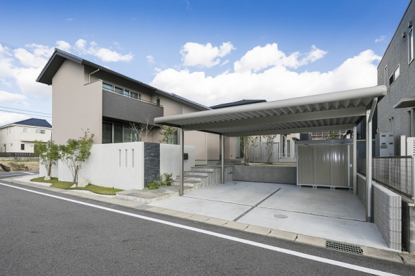 Rc擁壁に自然石を組み合わせたナチュラルシンプルなエクステリア D S Casa ディーズカーサ D S Garden ディーズガーデン ガーデンプラット