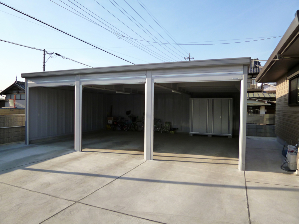 イナバガレージと物置 埼玉県春日部市 川口市 エクステリア 外構工事 株式会社パサニアガーデンうさぎの庭 ガーデンプラット
