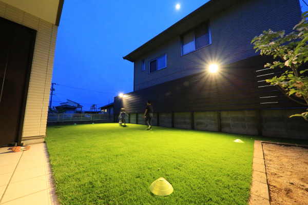お庭でサッカー 株式会社 清光園 ガーデンプラット お庭でサッカー 株式会社 清光園 ガーデンプラット