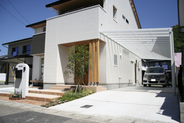 ナチュラルデザインのプロヴァンス風外構 Exgardens ガーデンプラット ナチュラルデザインのプロヴァンス風外構 Exgardens ガーデンプラット