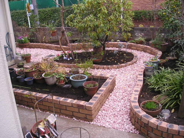 レンガ花壇でお庭をモダンに S 060 株式会社スペック ガーデンプラット