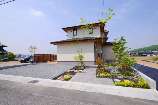 和モダンスタイル ナチュラル外構 住友林業の家 株式会社美興プランニング ガーデンプラット