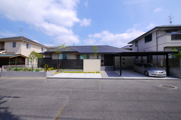 平屋の素敵な外構 赤磐市 株式会社美興プランニング ガーデンプラット