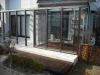 ペットのニワトリと過ごす、ガーデンスペース