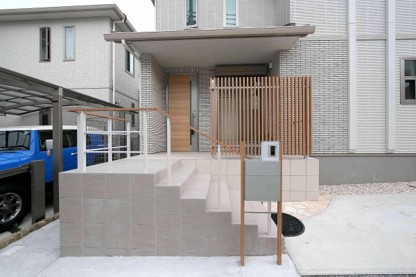 セキュリティーも万全 広々玄関まわり 株式会社ひまわりライフ ガーデンプラット セキュリティーも万全 広々玄関まわり 株式会社ひまわりライフ ガーデンプラット